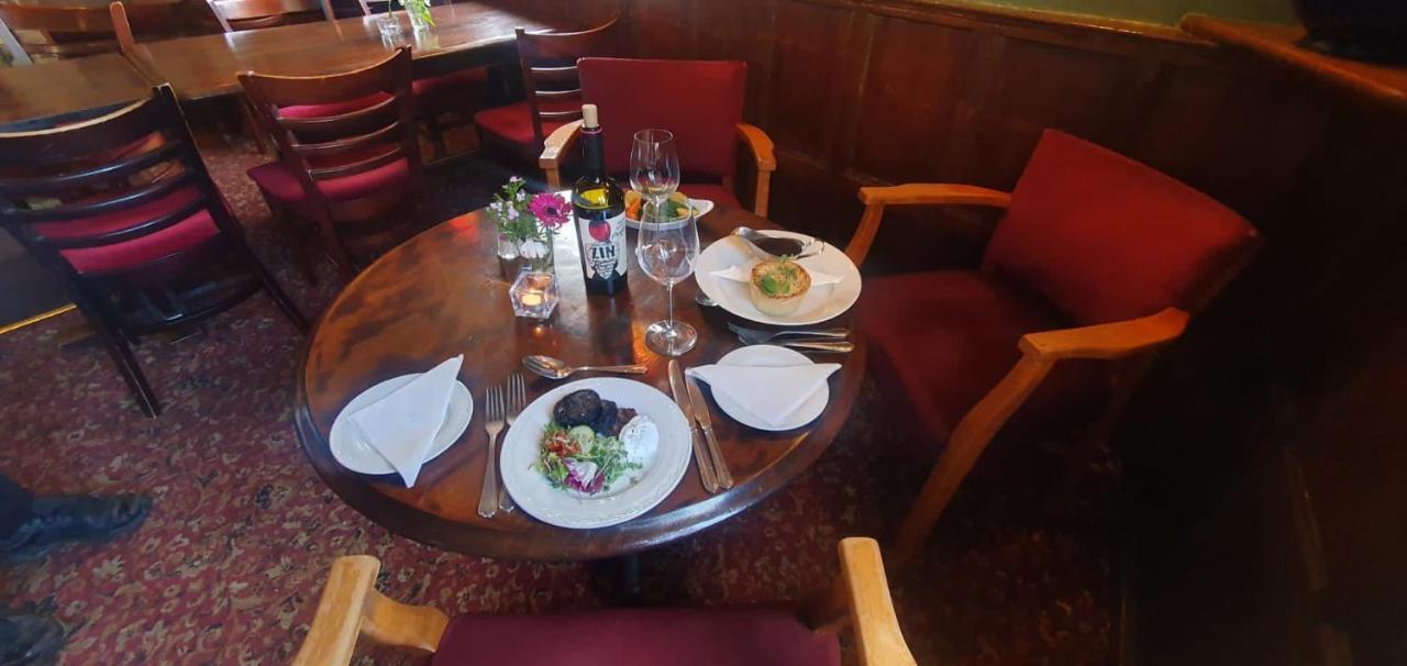 סנדוויץ' Kings Arms Hotel מראה חיצוני תמונה